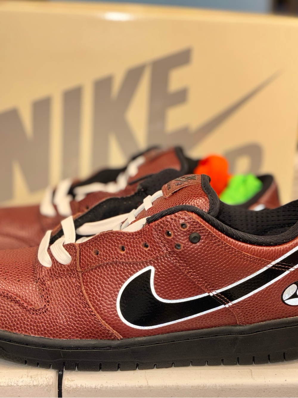Nike SB Dunk Low Limousine 9.5M